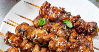 Мини-шашлычок из курицы - Фуршетное меню для детского праздника с доставкой в Находке, цена 170 руб.