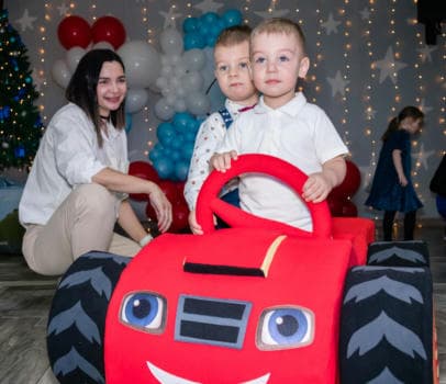 Мягкая машинка Маквин или Вспыш в прокат - фото услуги для детского праздника в Находке - фото 3