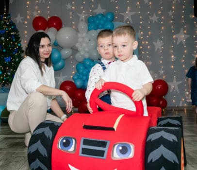 Мягкая машинка Маквин или Вспыш в прокат - фото услуги для детского праздника в Находке - фото 4